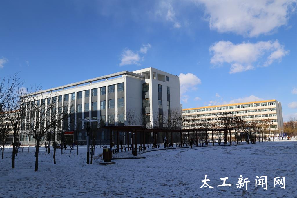 太原工业学院公园_校园景观